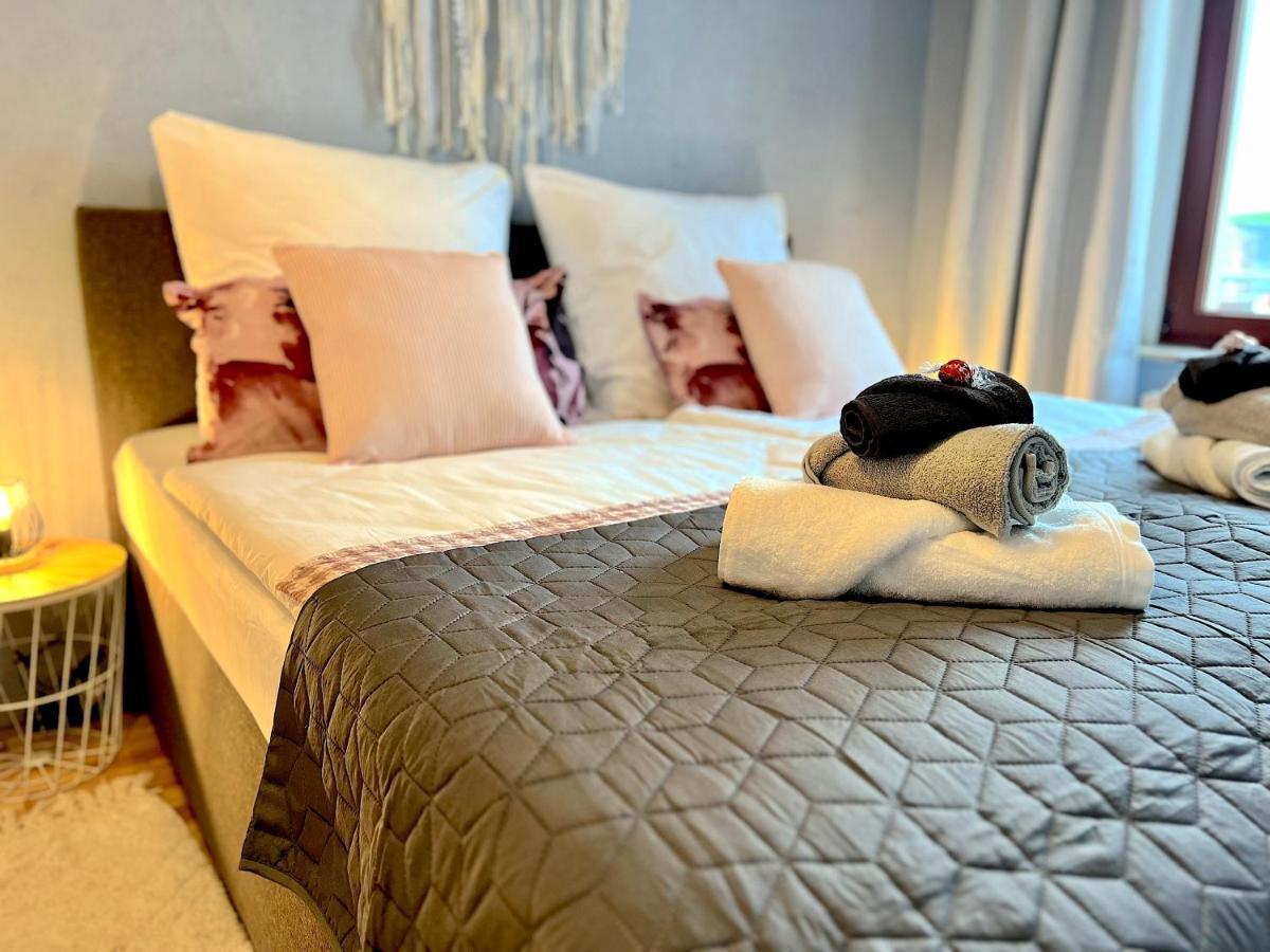 Elbling Apartment Mit Terrasse - Netflix - Parkplatz - Weinbergblick Meißen Εξωτερικό φωτογραφία